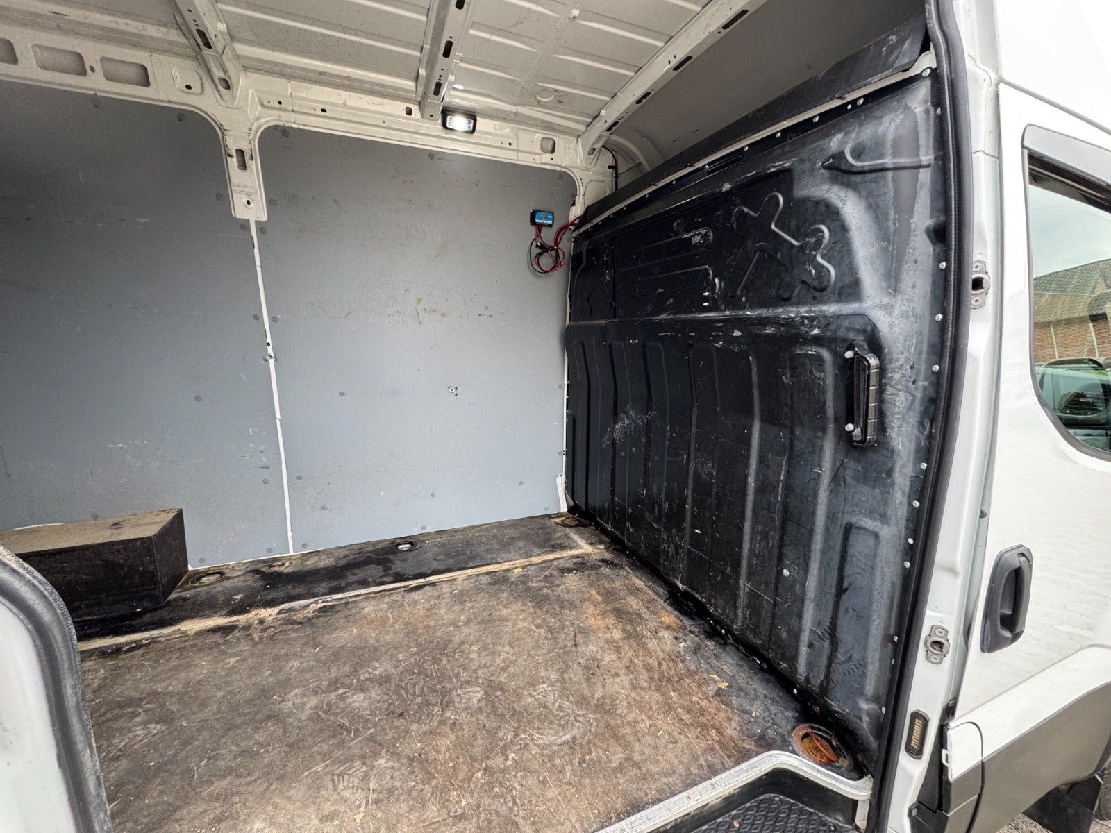 Hvid Iveco Daily fra 2022