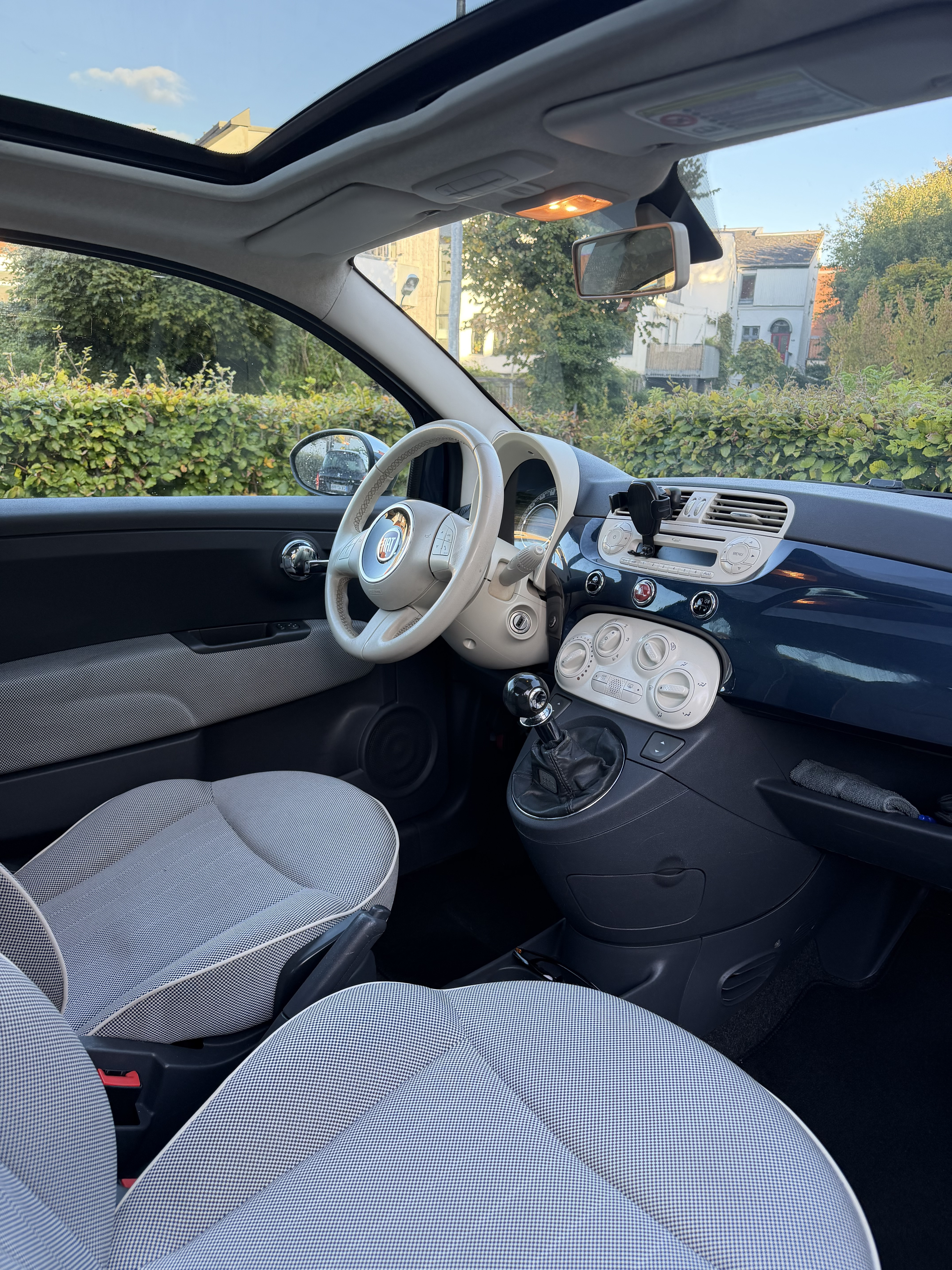 Blå Fiat 500 fra 2008