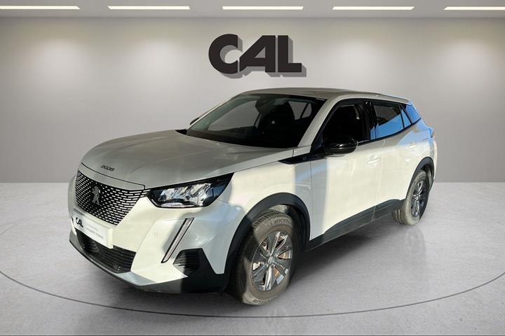 Hvid Peugeot e-2008 fra 2022