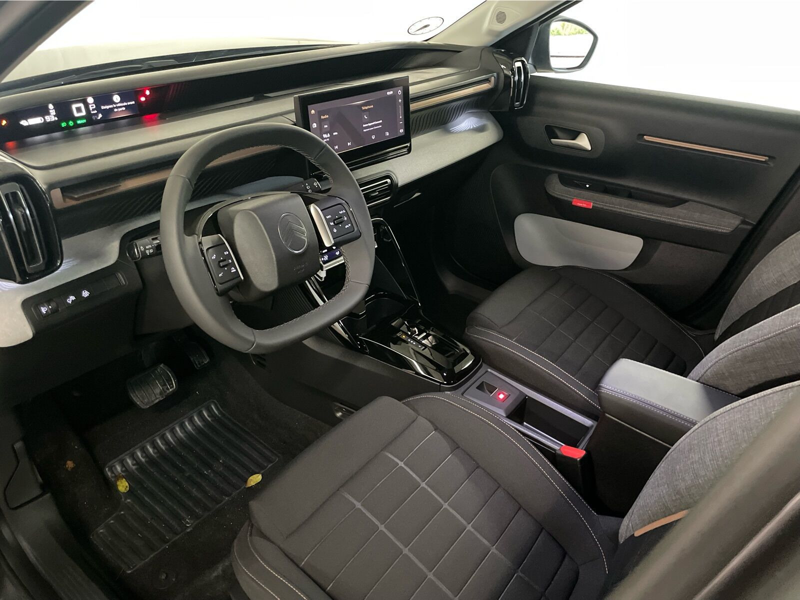 Grå Citroën e-C3 Aircross fra 2025
