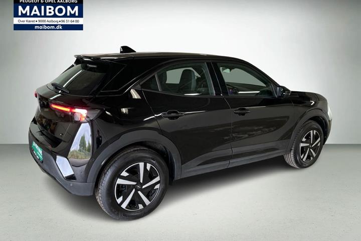 Sort Opel Mokka-e fra 2025