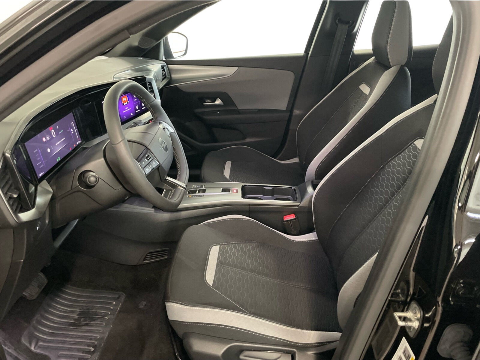 Sort Opel Mokka-e fra 2025