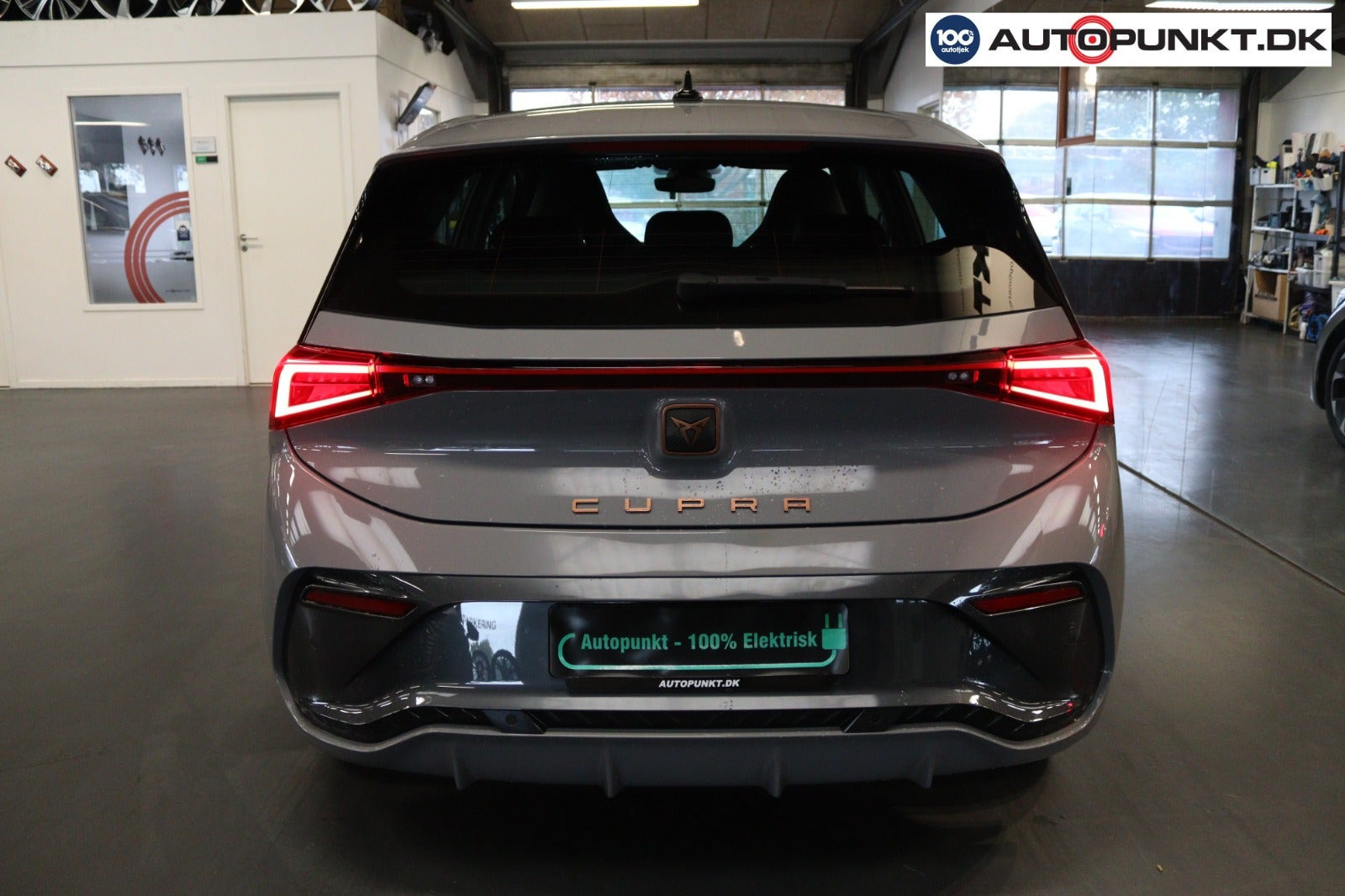 Grå Cupra Born fra 2024