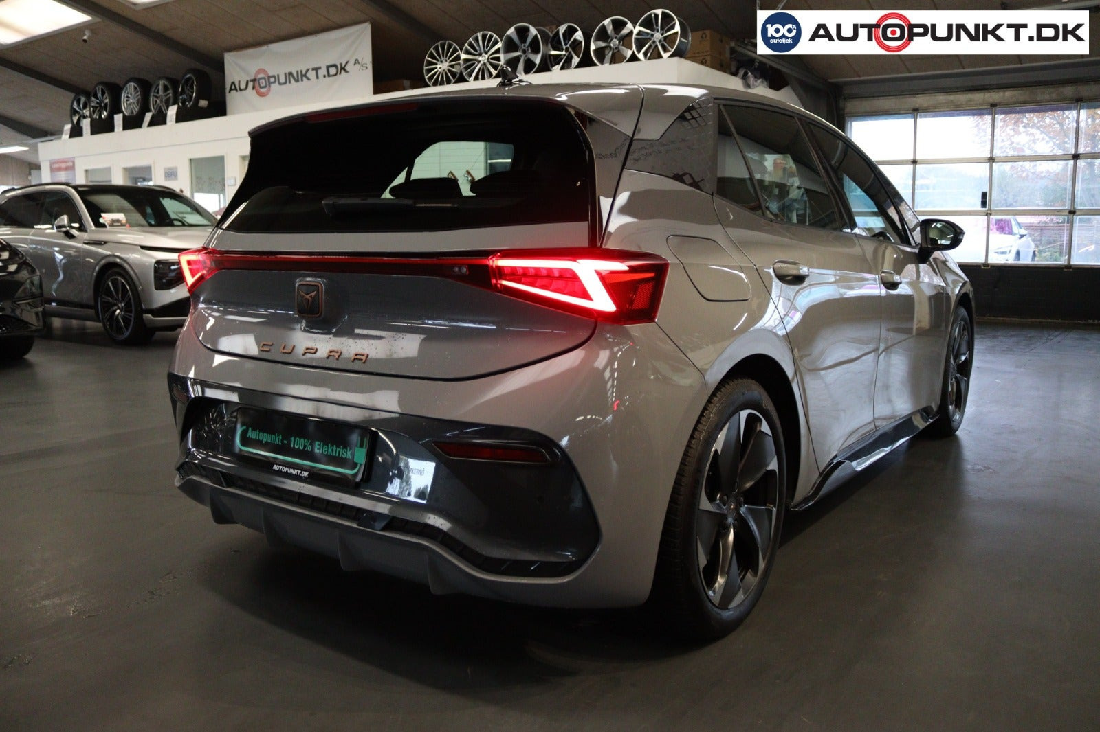 Grå Cupra Born fra 2024