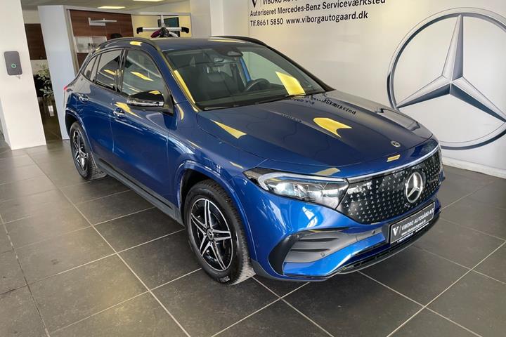 Blå Mercedes EQA250+ fra 2025