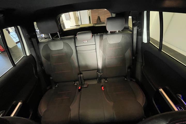 Hvid Mercedes EQB250+ fra 2024