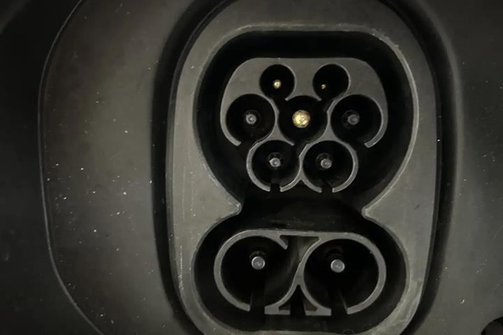 Grå VW ID.4 fra 2024