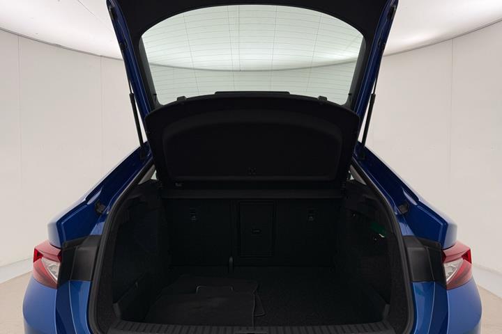 Blå Skoda Enyaq fra 2023