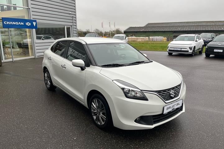 Hvid Suzuki Baleno fra 2018