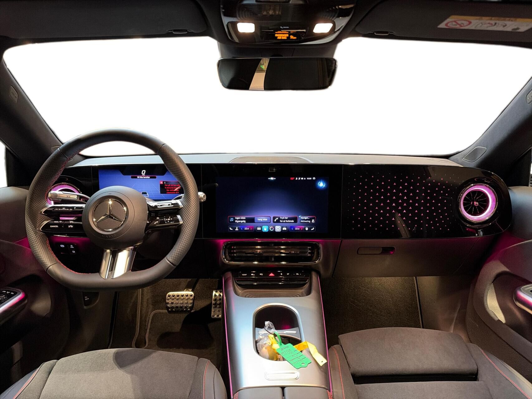 Grå Mercedes CLA250+ fra 2026