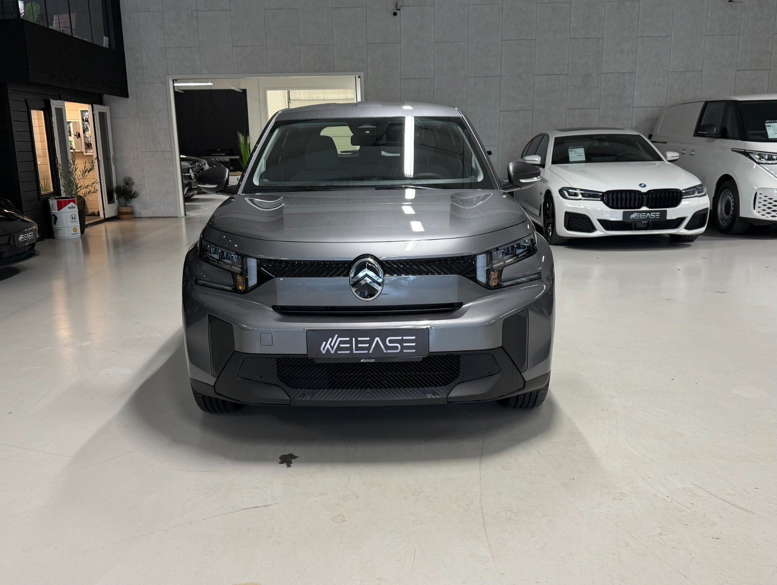 Grå Citroën e-C3 Aircross fra 2025