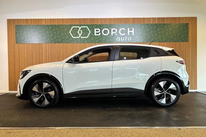 Hvid Renault Megane E-Tech fra 2023
