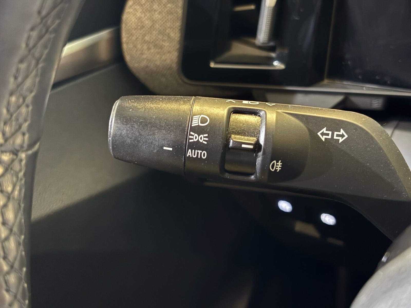 Hvid Renault Megane E-Tech fra 2023