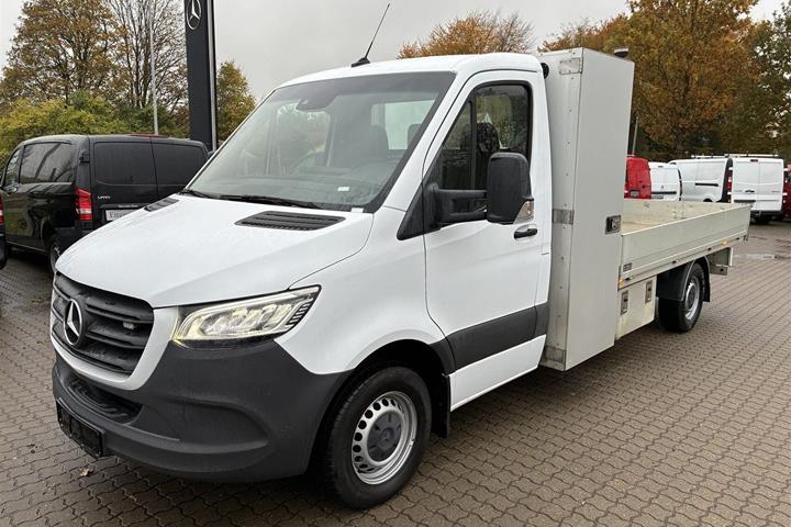 Hvid Mercedes Sprinter 317 fra 2021