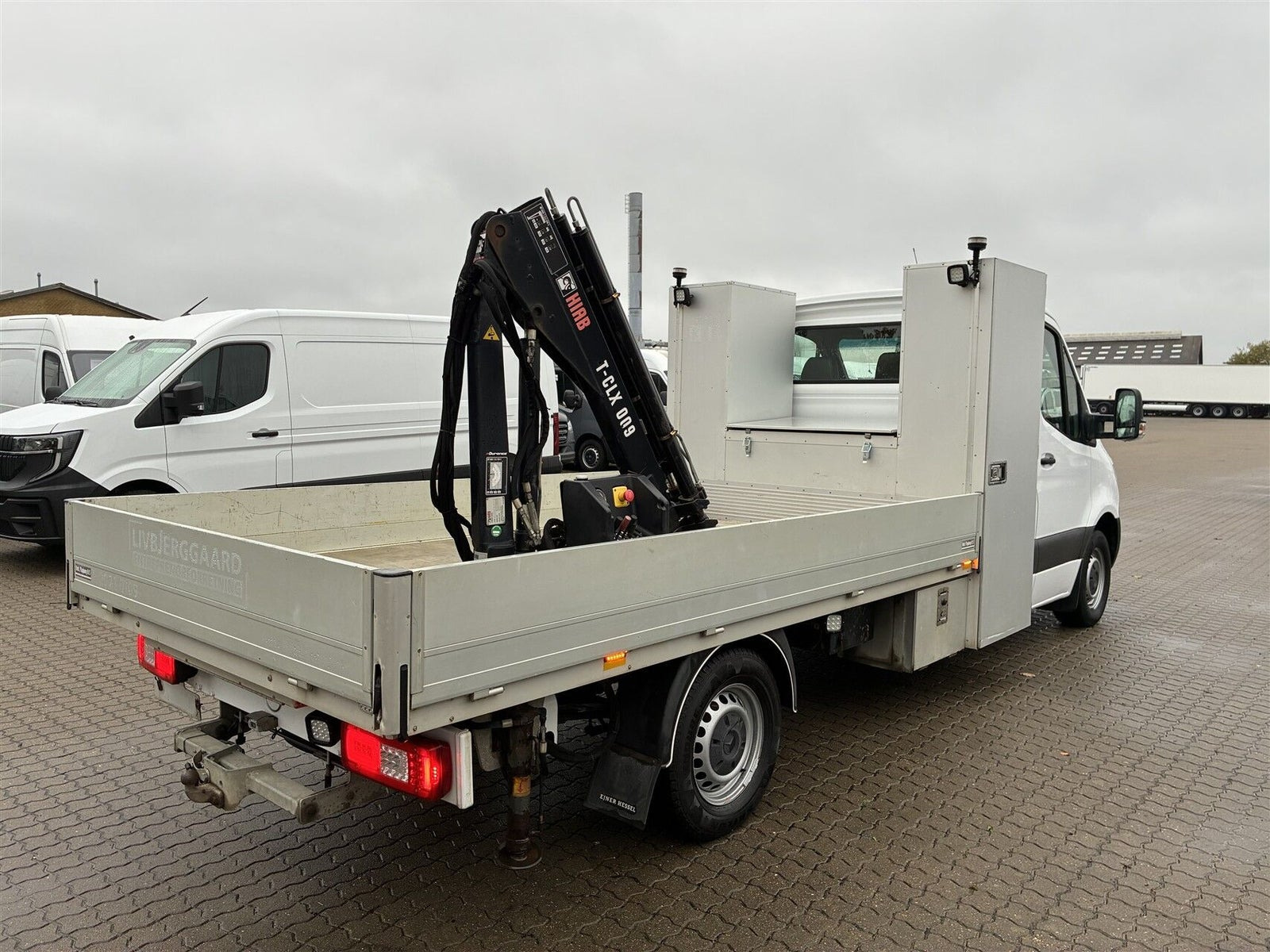 Hvid Mercedes Sprinter 317 fra 2021
