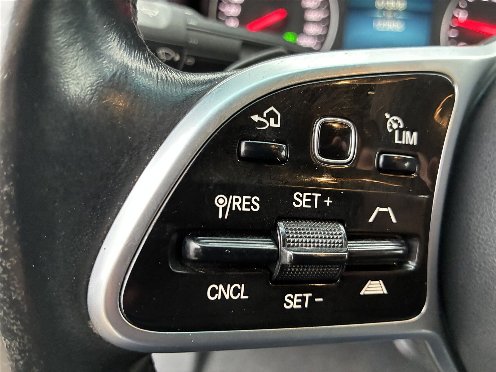 Hvid Mercedes Sprinter 317 fra 2021