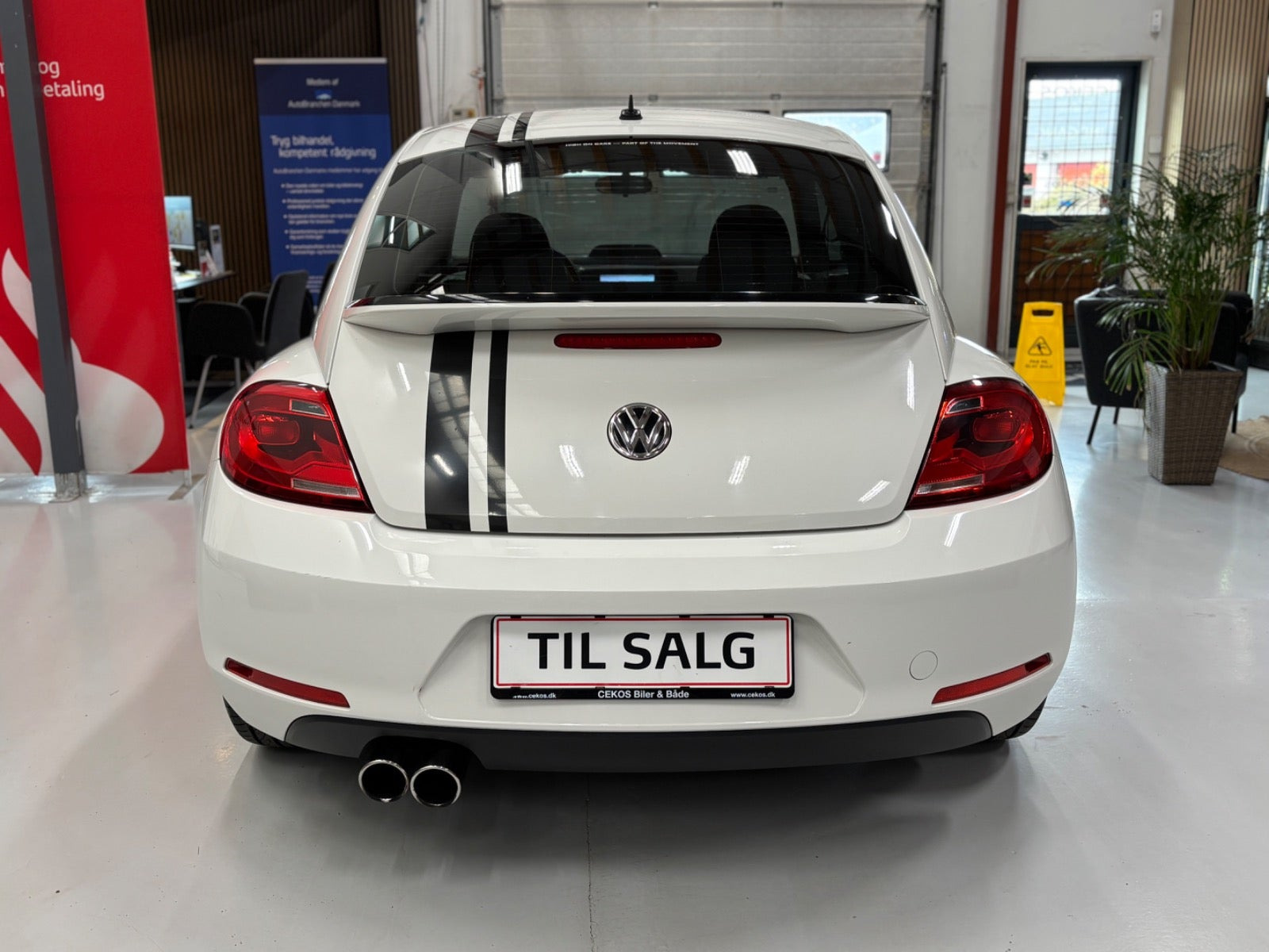 Hvid VW The Beetle fra 2014