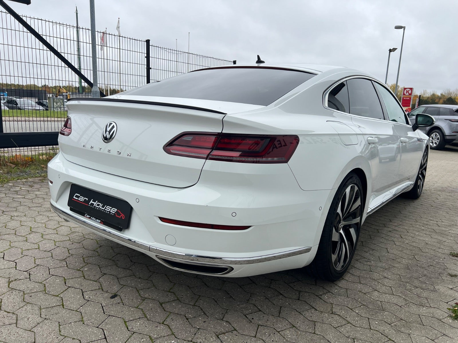 Hvid VW Arteon fra 2018