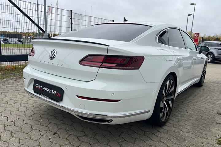 Hvid VW Arteon fra 2018