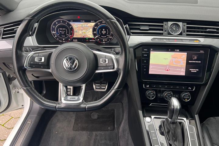 Hvid VW Arteon fra 2018