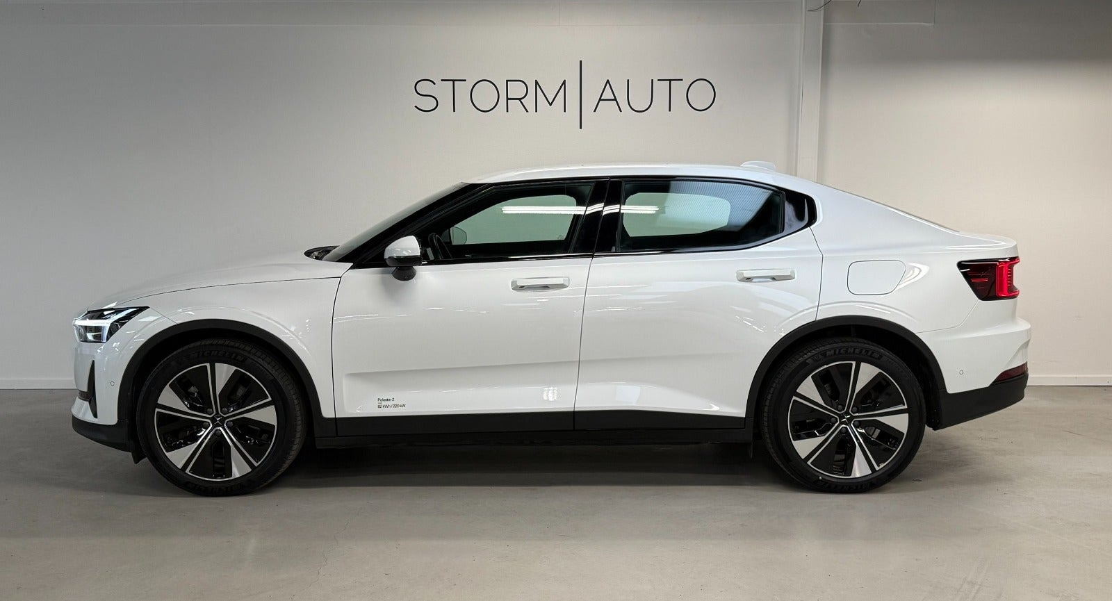 Hvid Polestar 2 fra 2024