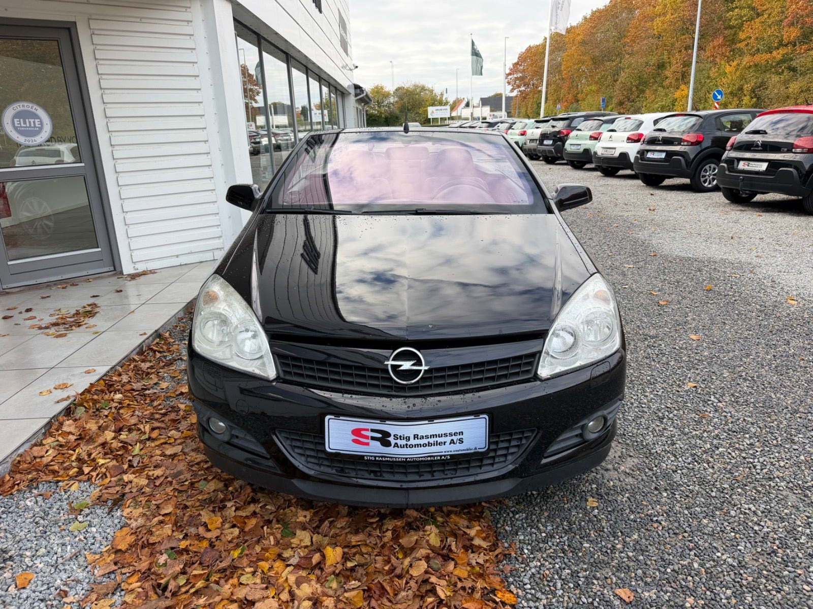 Sort Opel Astra fra 2008