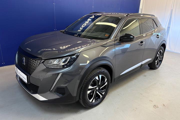 Grå Peugeot 2008 fra 2023