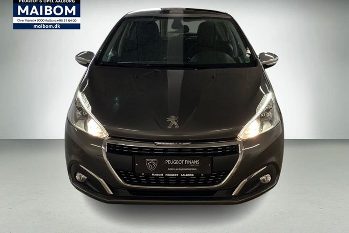 Sort Peugeot 208 fra 2018
