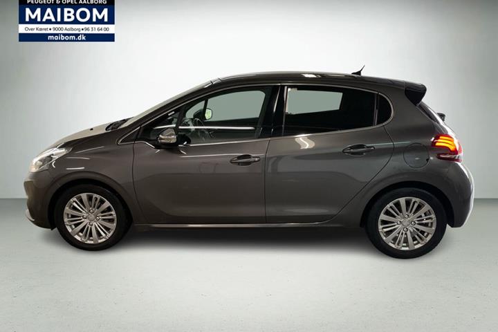 Sort Peugeot 208 fra 2018