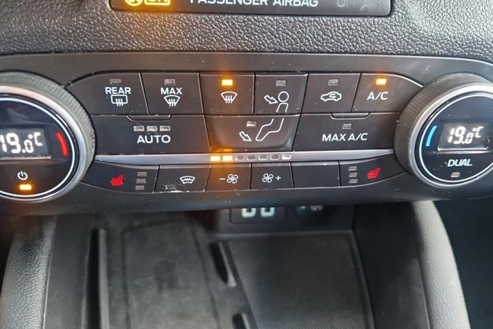 Hvid Ford Focus fra 2021