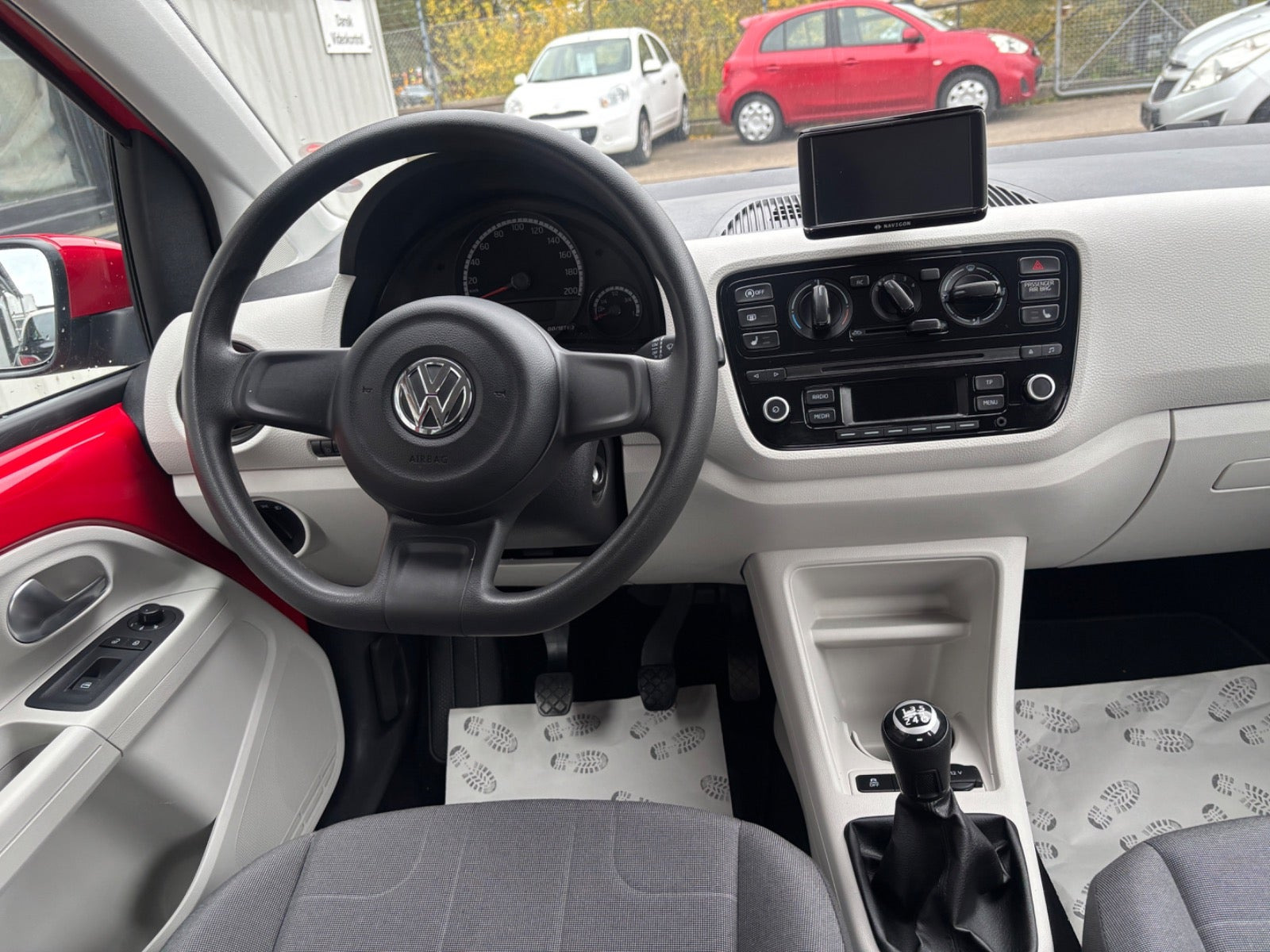 Rød VW UP! fra 2013