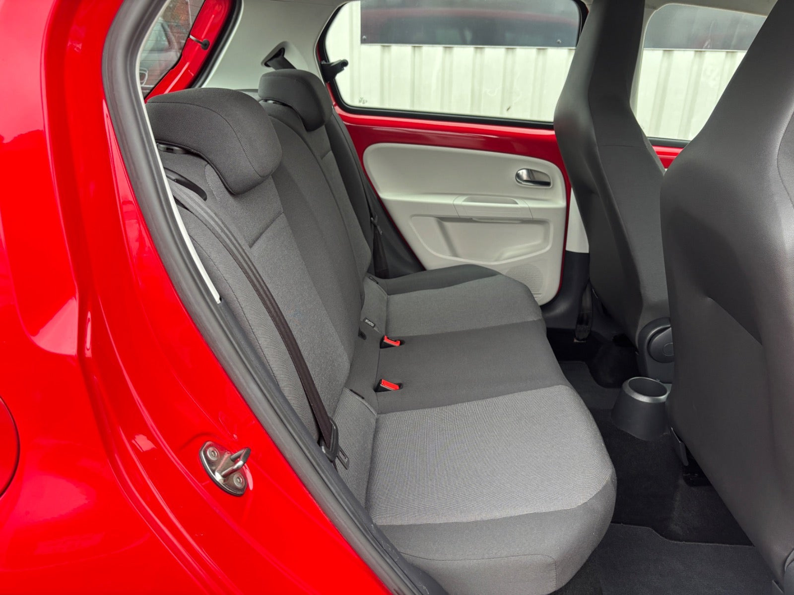 Rød VW UP! fra 2013