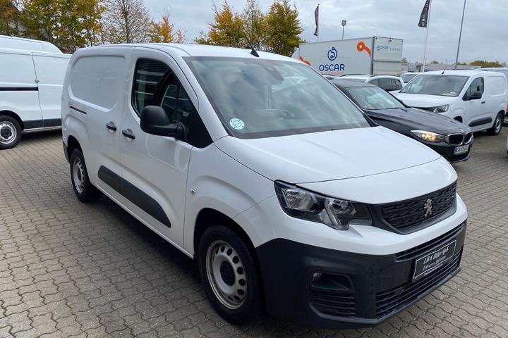 Hvid Peugeot Partner fra 2020