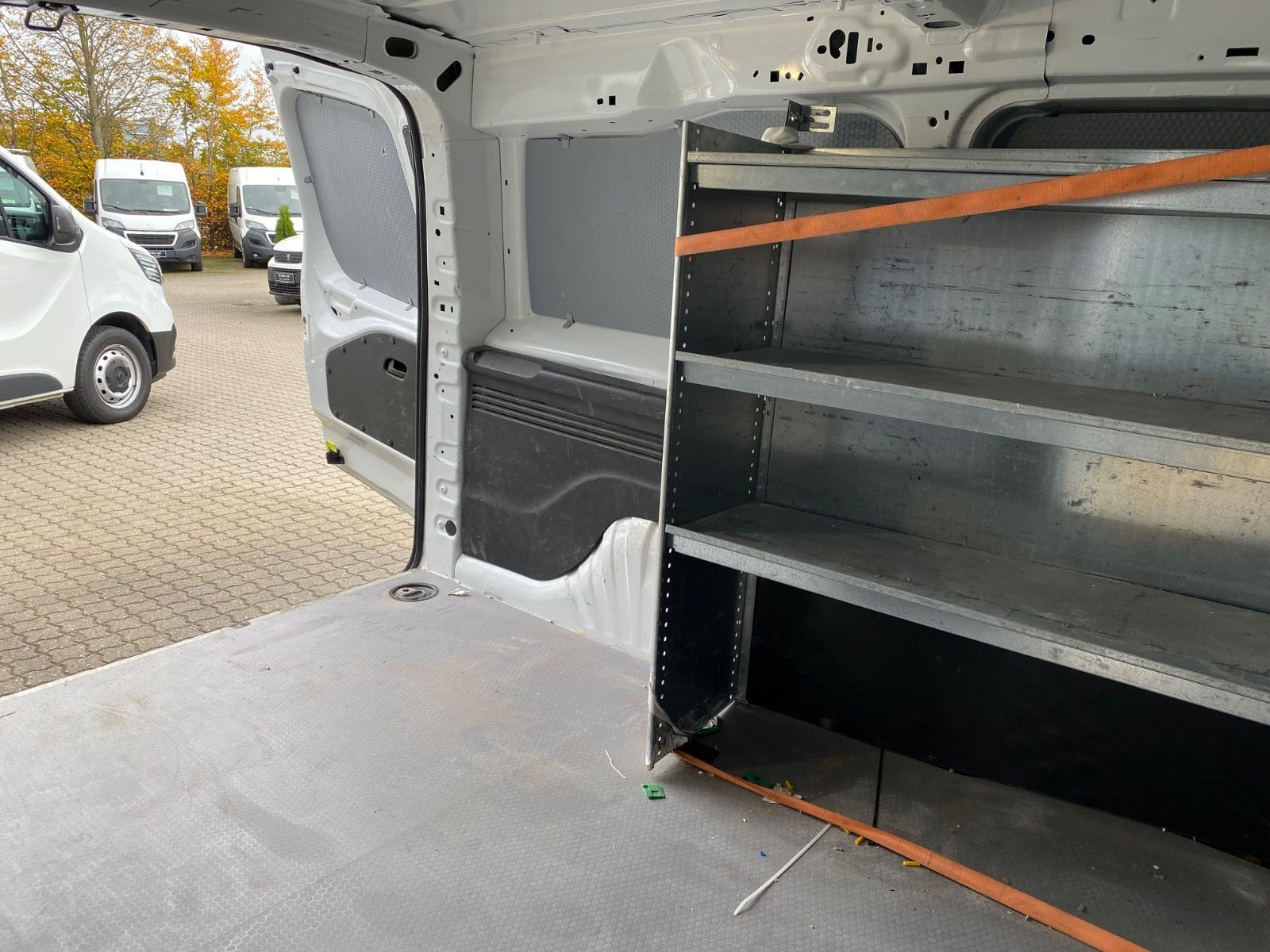Hvid Peugeot Partner fra 2020