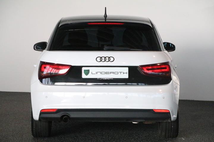 Hvid Audi A1 fra 2016