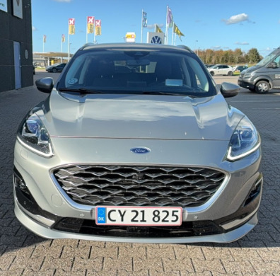 Grå Ford Kuga fra 2021