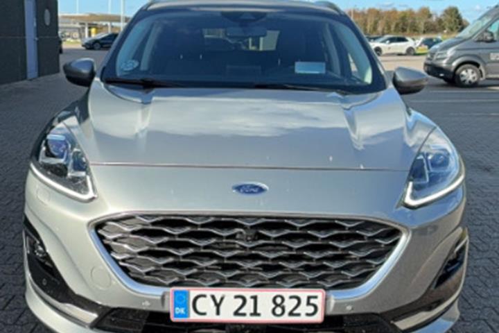 Grå Ford Kuga fra 2021