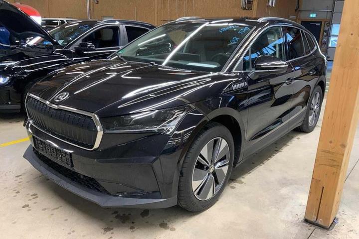 Sort Skoda Enyaq fra 2024