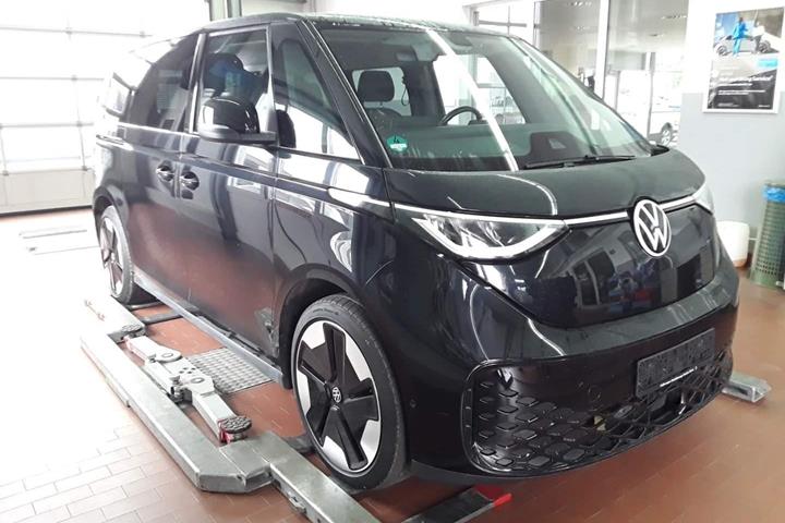 Sort VW ID.Buzz fra 2025