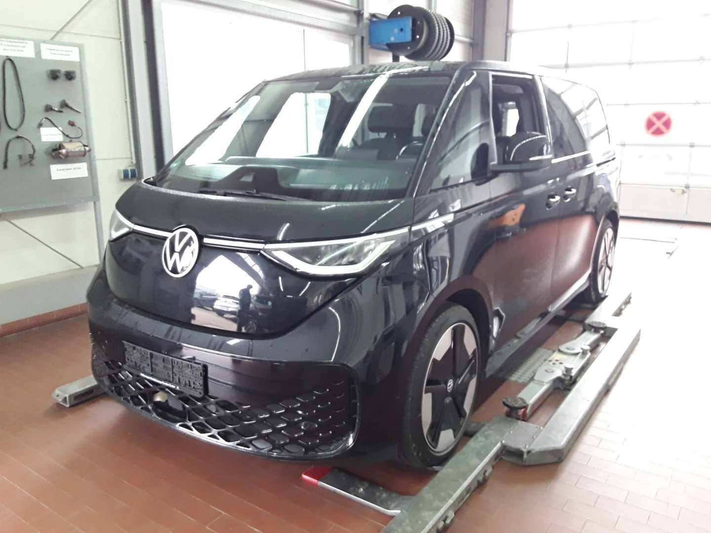Sort VW ID.Buzz fra 2025