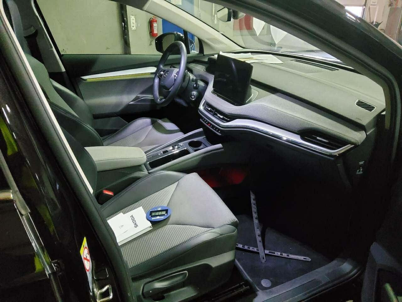 Sort Skoda Enyaq fra 2023