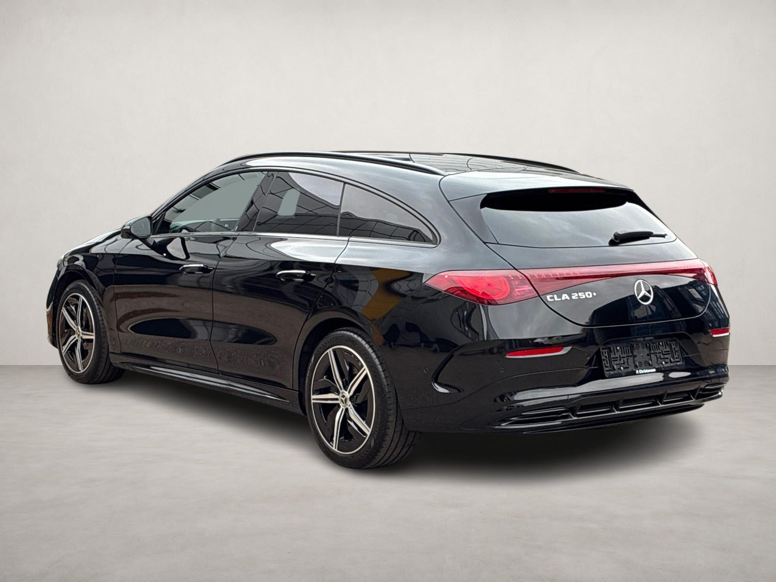 Sort Mercedes CLA250+ fra 2026