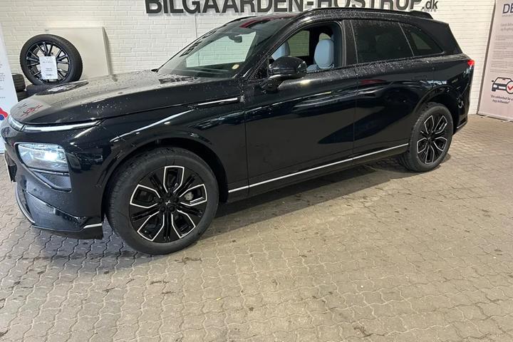Sort Xpeng G9 fra 2026