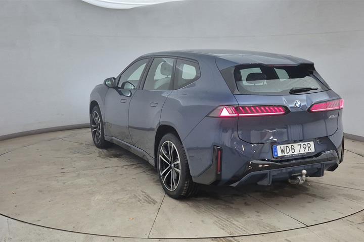 Blå BMW iX3 fra 2026
