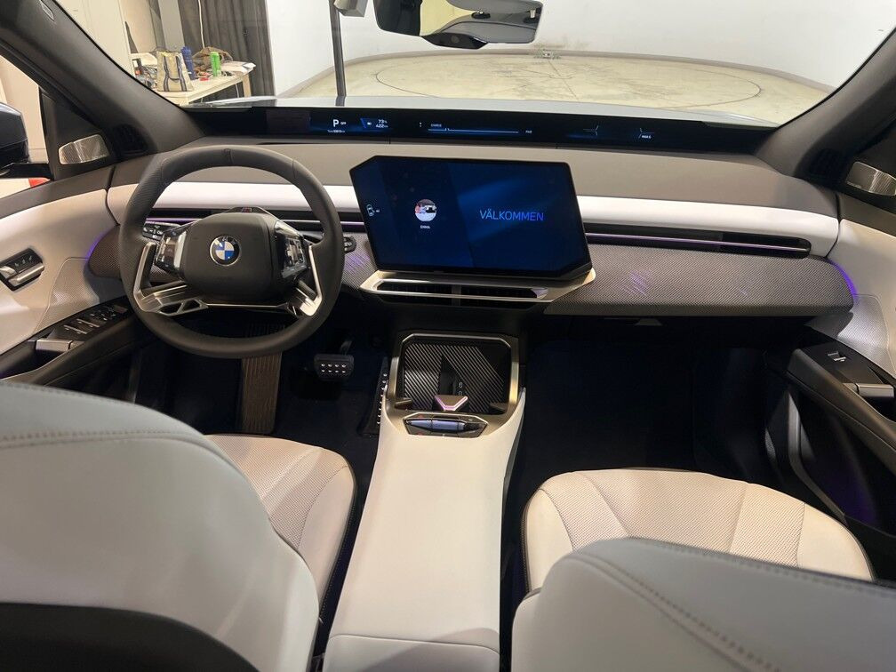 Blå BMW iX3 fra 2026