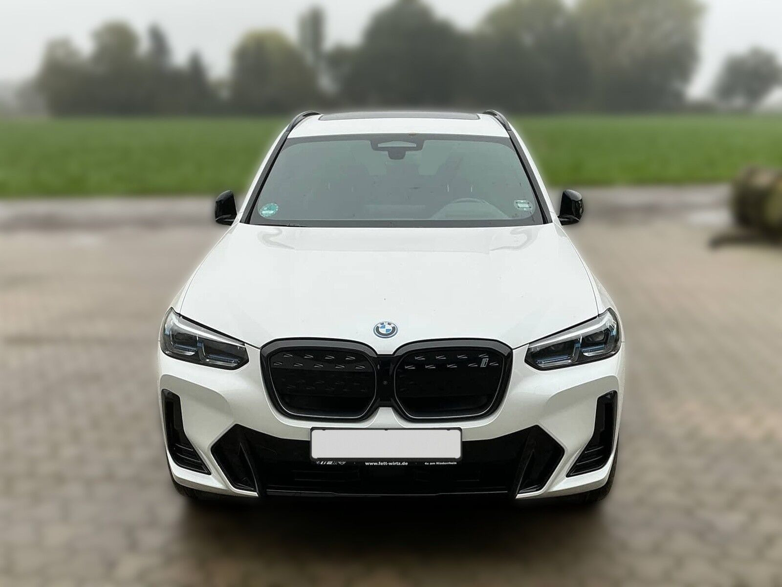 Hvid BMW iX3 fra 2024