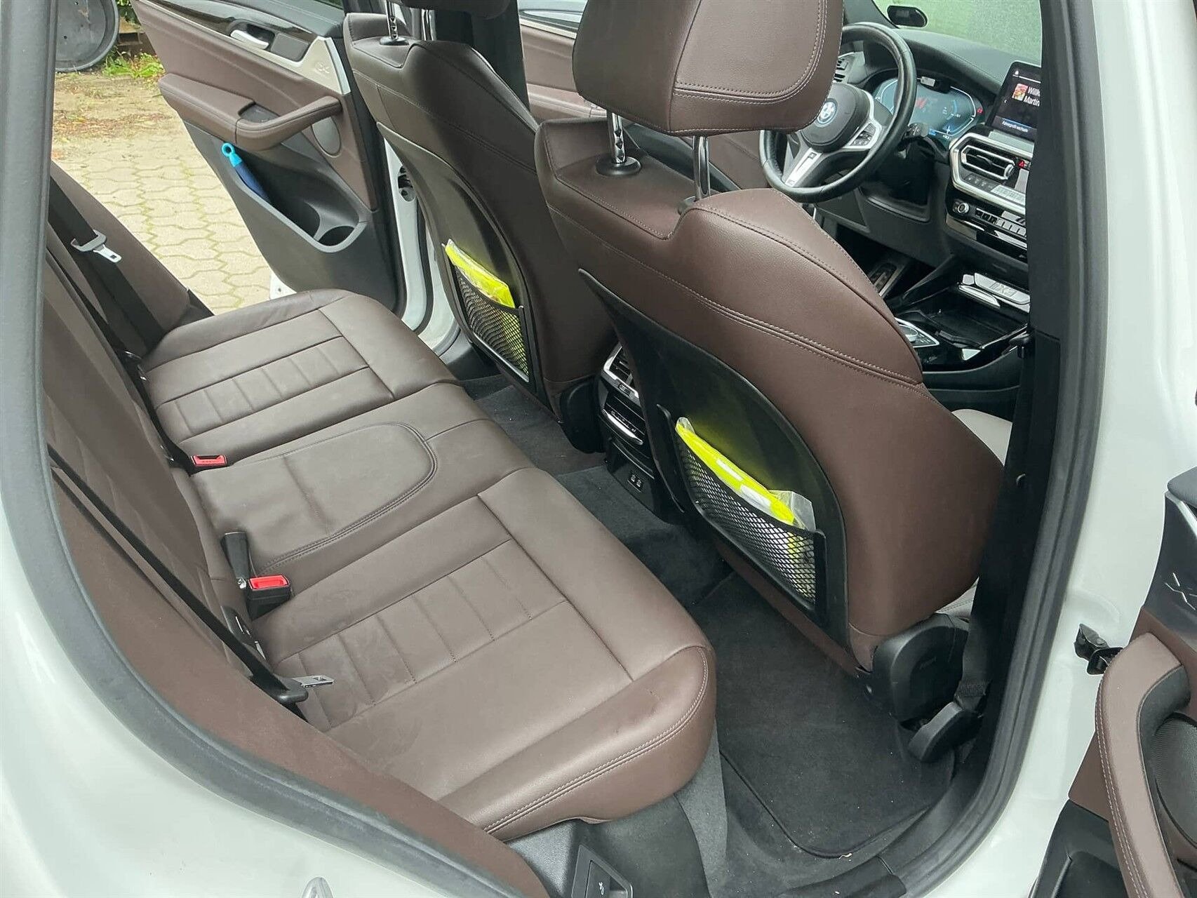 Hvid BMW iX3 fra 2024