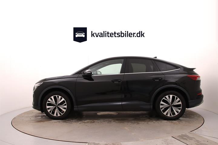 Sort Audi Q4 fra 2024