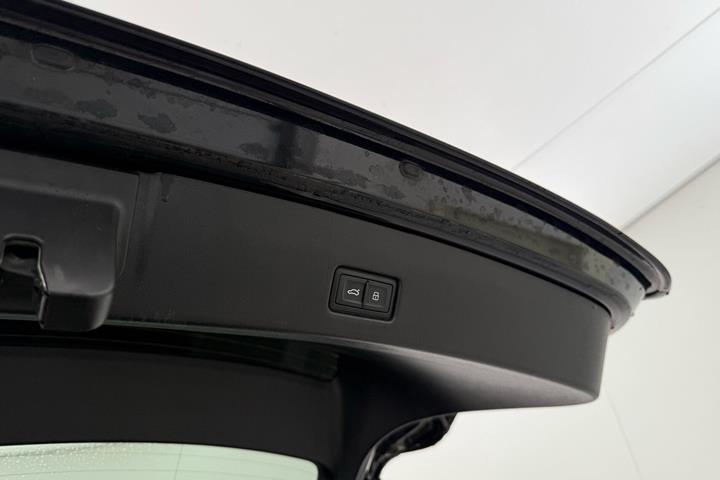 Sort Audi Q4 fra 2024