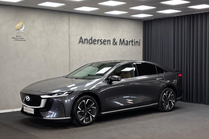 Grå Mazda 6e fra 2026